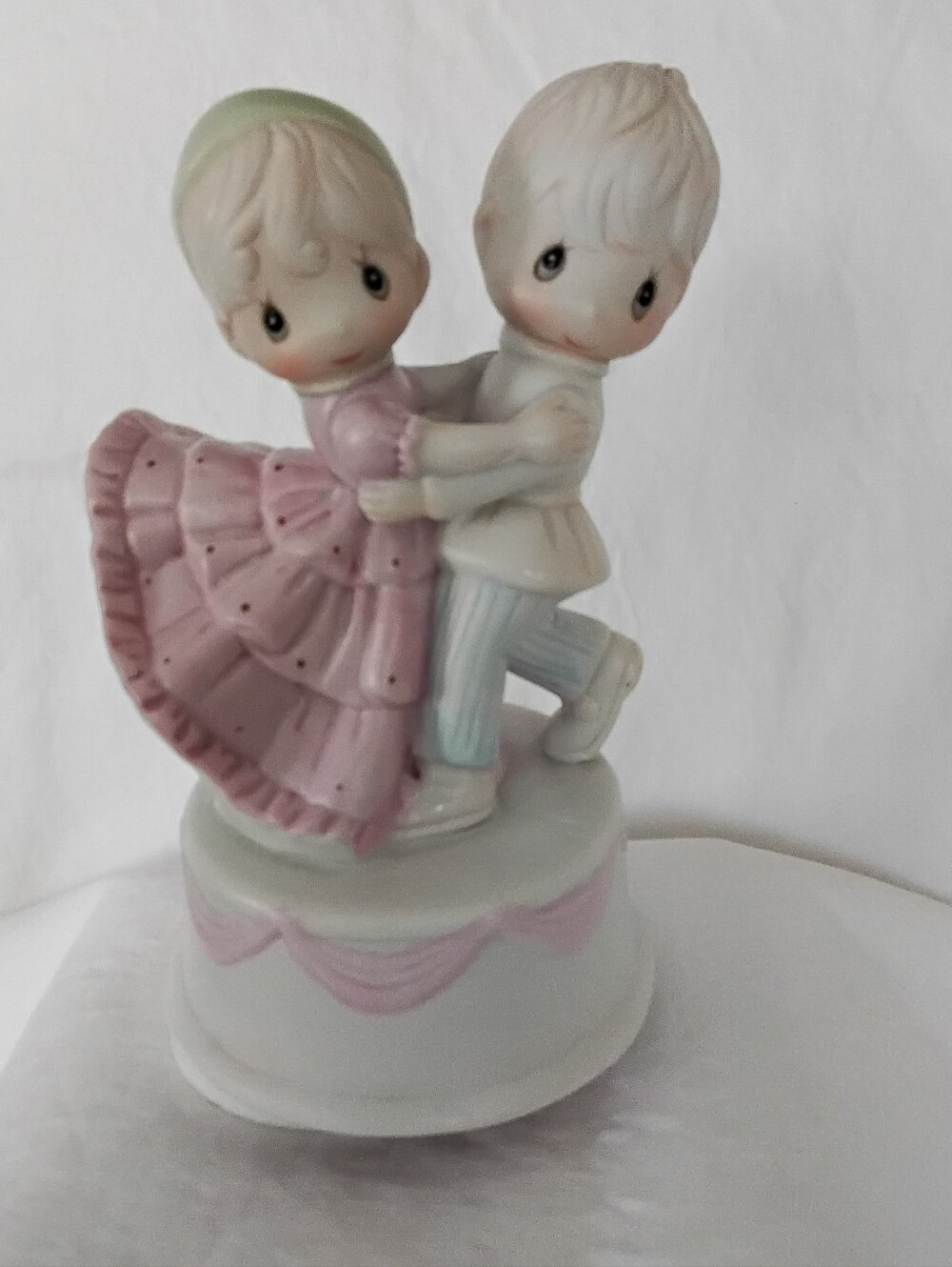 Precious Moments Musical Dancing Couple Figurine in Pink and Cream